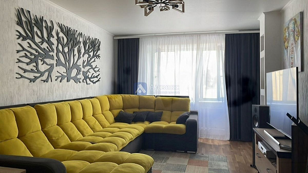 Квартира 3-комн., 101.2 м²