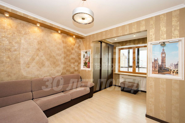 Квартира 4-комн., 156 м²