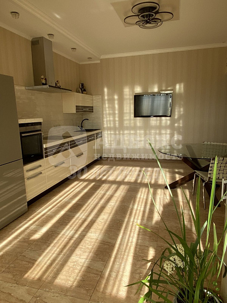 2-к квартира, 88 кв.м.