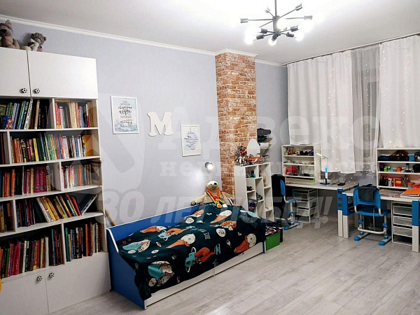 Квартира 2-комн., 80 м²