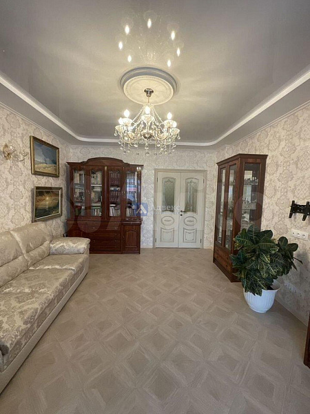 Квартира 2-комн., 76 м²