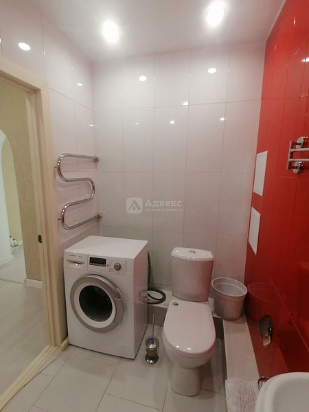 Квартира 3-комн., 145.1 м²