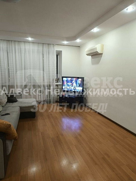 Квартира 2-комн., 98 м²
