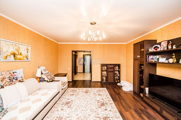 2-к квартира, 74 кв.м.