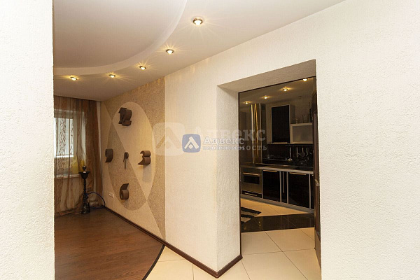 Квартира 3-комн., 160 м² Квартира 3-комн., 160 м²