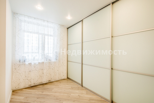 Квартира 2-комн., 65 м²