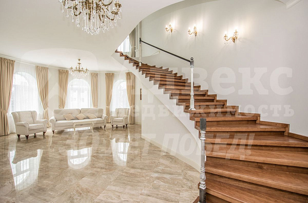 Дом, 410 кв.м.