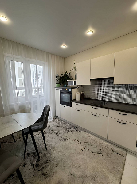 Квартира 3-комн., 56 м²