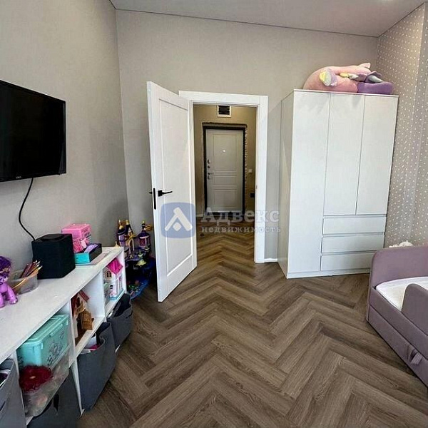 Квартира 2-комн., 65 м²