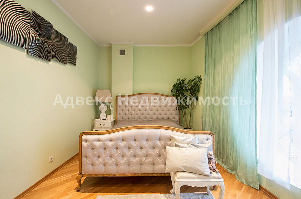 Квартира 4-комн., 185.3 м²
