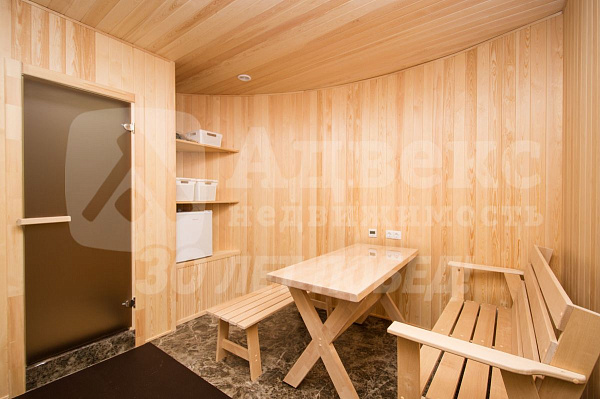 Коттедж 410 м²