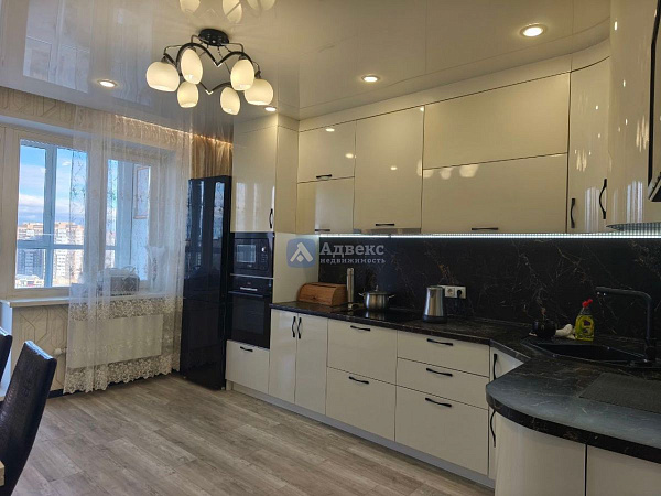 Квартира 3-комн., 92.4 м²