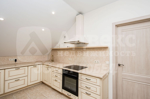 Коттедж 410 м²