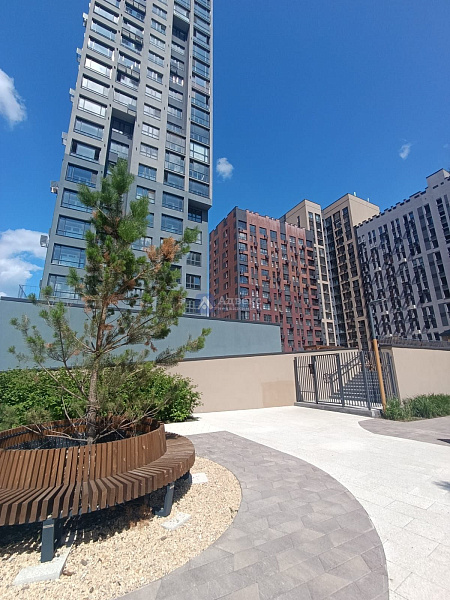 Квартира 3-комн., 82.4 м²