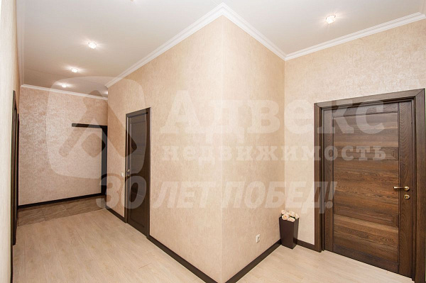 Квартира 4-комн., 156 м²