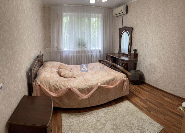 Квартира 3-комн., 82 м²