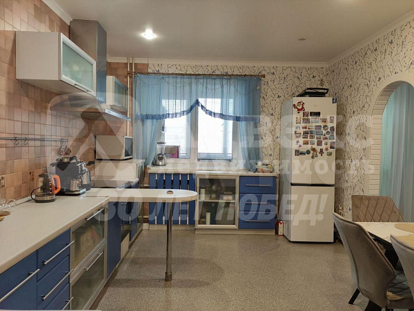 Квартира 3-комн., 111.6 м²