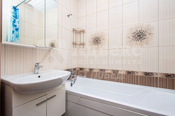 Квартира 2-комн., 64 м²