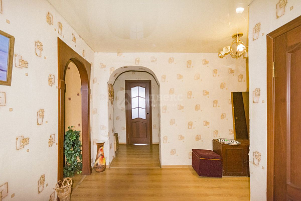 4-к квартира, 90 кв.м. 4-к квартира, 90 кв.м.