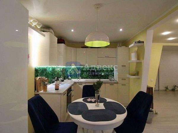 Квартира 4-комн., 82.5 м² Квартира 4-комн., 82.5 м²