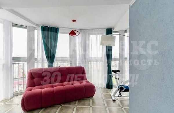Квартира 3-комн., 126 м²