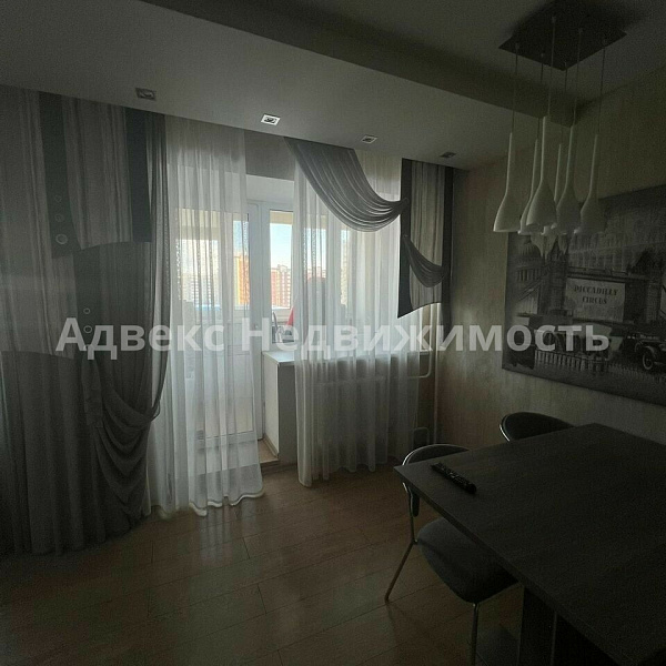 Квартира 3-комн., 121 м²