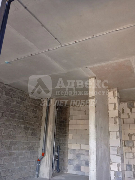 Ищете идеальное место для офиса в центре города? Предлагаем вашему вниманию аренду офиса площадью 54.80 кв.м. на 1 этаже 17-этажного дома. Это идеальное пространство для вашего бизнеса!

Офис имеет одну комнату, что позволит вам организовать удобное рабоч