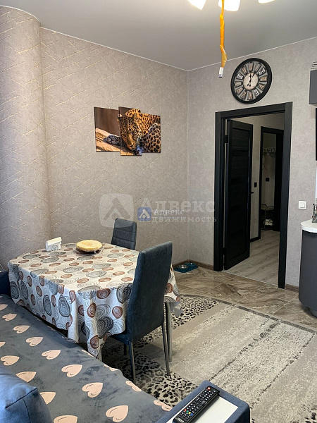 2-к квартира, 80 кв.м.