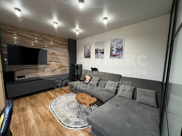 Квартира 3-комн., 85 м²