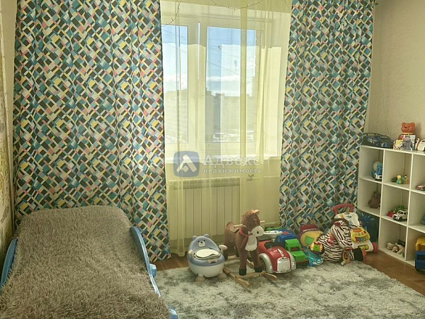 Квартира 3-комн., 95 м²