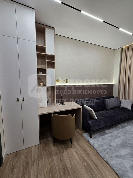 Квартира 2-комн., 100 м²