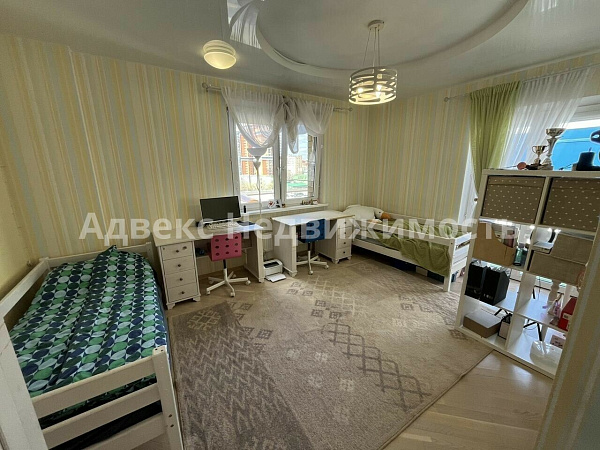 Квартира 3-комн., 108 м²