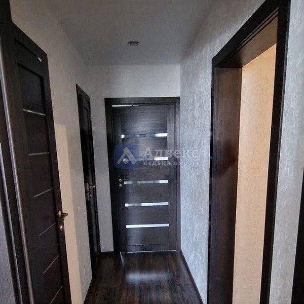 Квартира 3-комн., 90 м²