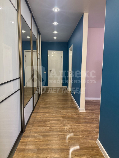 Квартира 2-комн., 75 м²