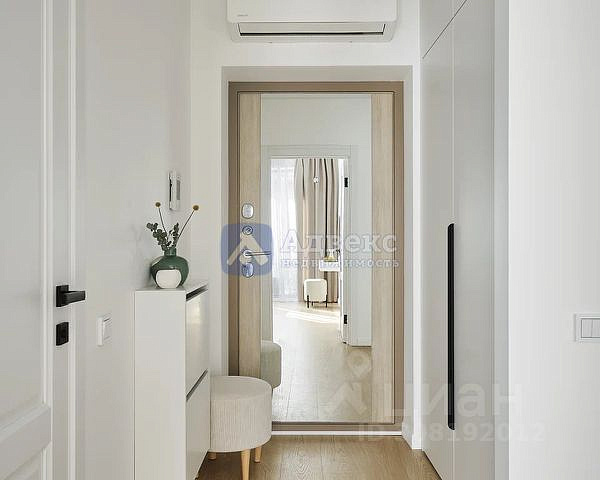 Квартира 1-комн., 41.7 м² Квартира 1-комн., 41.7 м²