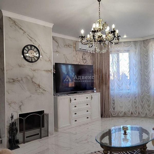 Коттедж 301.2 м²