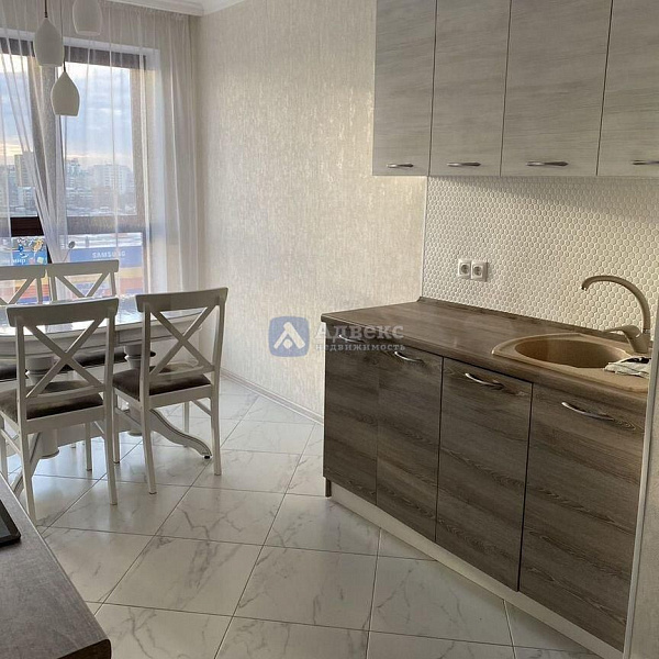 2-к квартира, 78 кв.м.
