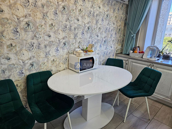 Квартира 3-комн., 66.5 м²