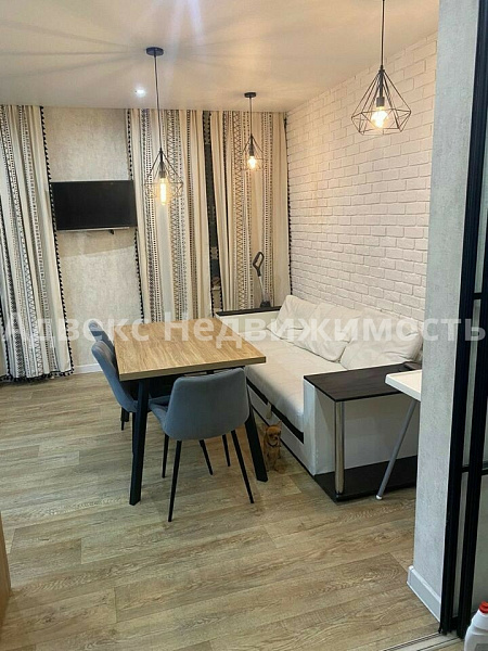 Квартира 2-комн., 55 м²