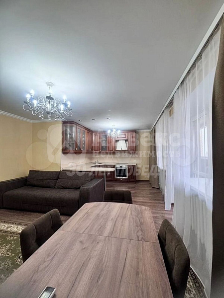Квартира 3-комн., 74 м²