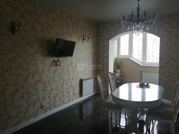 Квартира 3-комн., 145.1 м²