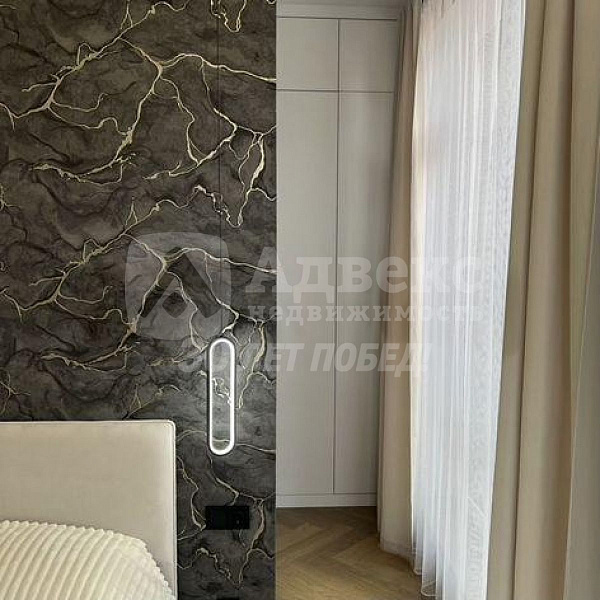 Квартира 2-комн., 82 м²