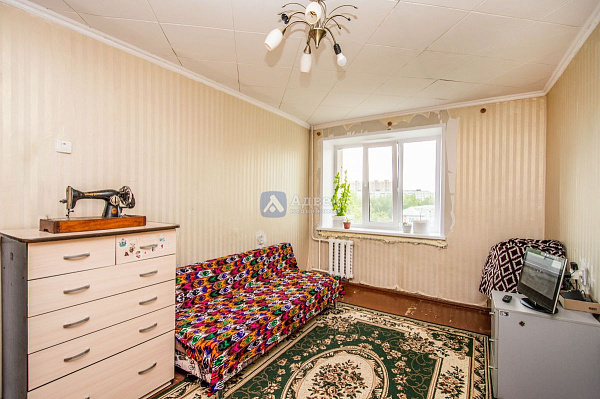 Комната , 28 кв.м.