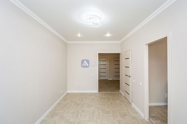 Квартира 3-комн., 68 м²