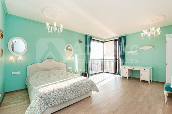 Квартира 2-комн., 90.6 м²