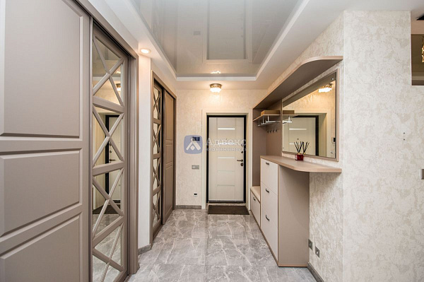 2-к квартира, 87 кв.м.