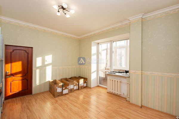 4-к квартира, 180 кв.м.