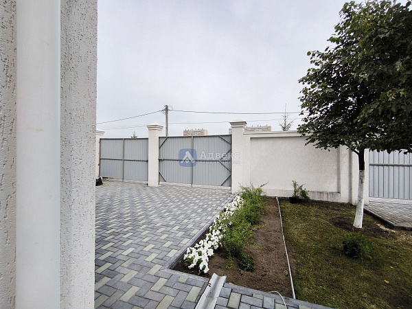 Коттедж 410 м²