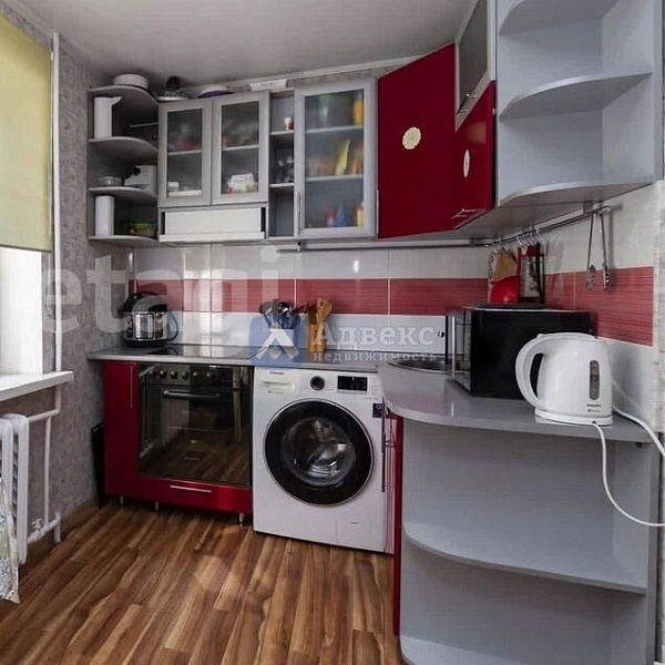 Квартира 3-комн., 58 м²