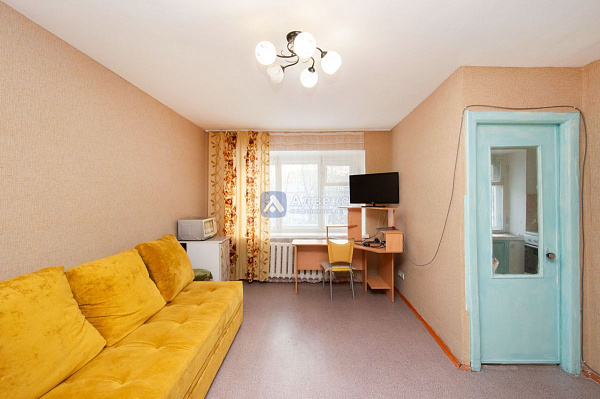 Квартира 3-комн., 55 м²